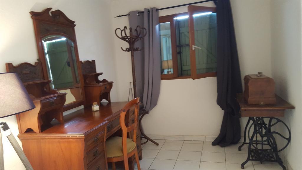Aux Oliviers Hotel Homps  Ngoại thất bức ảnh